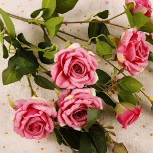 ดอกกุหลาบประดิษฐ์ 6 หัว ขายส่ง สำหรับตกแต่งงานแต่งงาน ดอกกุหลาบผ้าไหมสีขาวสำหรับงานปาร์ตี้ โรงแรม ตกแต่งบ้าน - Product Image 5