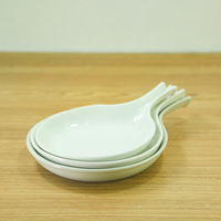 Échantillons gratuits Assiettes plates en porcelaine bon marché moule à petit déjeuner avec poignée