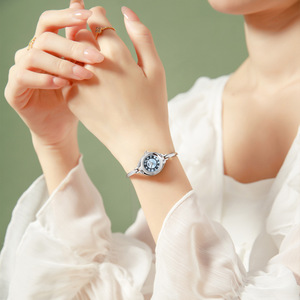 Nouvelle montre pour femme, bracelet fin et délicat, style bracelet/jonc, montre à quartz de niche et haut de gamme - Product Image 2