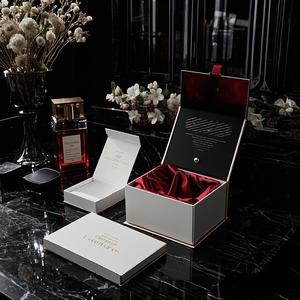 Customized Handmade Bookshaped Empty <strong>Perfume</strong> Packaging <strong>Old</strong> Book Shape Magnetic Pr Gift Package Boxes Personalized - Product Image 1