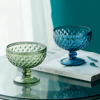 Groothandel Diamant-geëmbosseerde glazen dessertkom met voet 374ml Meerkleurige glazen beker voor servies cadeauset housewarming cadeau