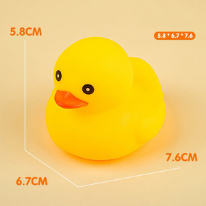 Giocattoli da bagno in plastica a forma di anatra gialla, che emettono un cinguettio, giocattoli per animali domestici, giocattoli da bagno per neonati, giocattoli morbidi a forma di animale, ideali per bancarelle di mercato notturno - Product Image 6