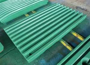 Plaques de <span class=keywords><strong>concasseur</strong></span> à mâchoires mobiles et fixes en Mn18Cr2 400X600, haute résistance à l'usure, plaques de mâchoires mobiles durables - Product Image 3