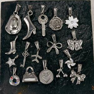 Verano Concha tortuga sol piña colgante impermeable playa joyería surfista collar oro personalizado encanto colgante - Product Image 2