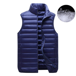 Gilet <span class=keywords><strong>d</strong></span>'hiver léger en duvet de canard blanc Vestes équestres col montant <span class=keywords><strong>sans</strong></span> manches Gilet court en duvet Veste Outwear - Product Image 1