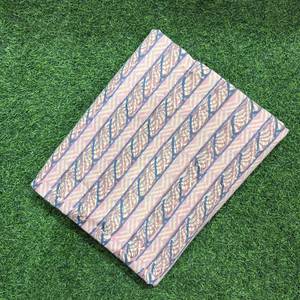 Tela de Algodón Premium con Estampado a Mano - Motivo de Rayas Geométricas en Rosa Pastel y Azul Índigo, Estilo Étnico Jaipuri - Product Image 3