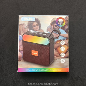 छोटे ब्लूटूथ स्पीकर वाटरप्रूफ मिनी पोर्टेबल वायरलेस बेस समृद्ध ऑडियो स्टीरियो हैल्ड बाइकिंग के लिए माइक में बनाया गया - Product Image 2