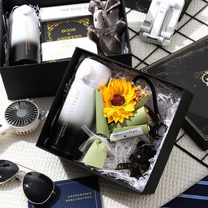 Set di sciarpa di <span class=keywords><strong>san</strong></span> <span class=keywords><strong>valentino</strong></span> in stile cinese pratico regalo di natale di compleanno <span class=keywords><strong>per</strong></span> amici maschi Souvenir di nozze - Product Image 2