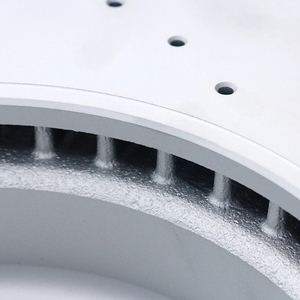 Venta al por mayor de repuestos automotrices OEM: Rotor de disco de freno de bajo contenido metálico (hierro, cerámica, carbono) para automóviles - Product Image 3