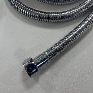 Vòi hoa sen kim loại linh hoạt áp lực cao với cơ chế khóa kép và đầu nối chống rò rỉ để lắp đặt an toàn - Product Image 5