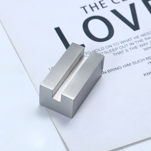Porte-cartes en acier inoxydable 45 mm, support de cartes de visite vertical de bureau, présentoir de prix, design géométrique - Product Image 1