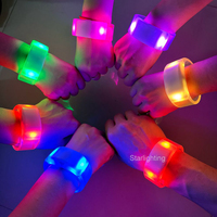 LOGO personnalisé Musique Bracelet LED activé par le son DMX Télécommandé Bracelet LED à changement de couleur pour les fêtes Concert Événements