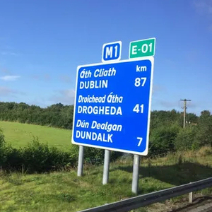 Bán Buôn Tùy Chỉnh Thiết Kế Phản Quang Nhựa PVC Trắng Đen Nhôm Đường Phố Bãi Đậu Xe Dấu Hiệu Đường An Toàn Dấu Hiệu Giao Thông Cảnh Báo Dấu Hiệu - Product Image 4