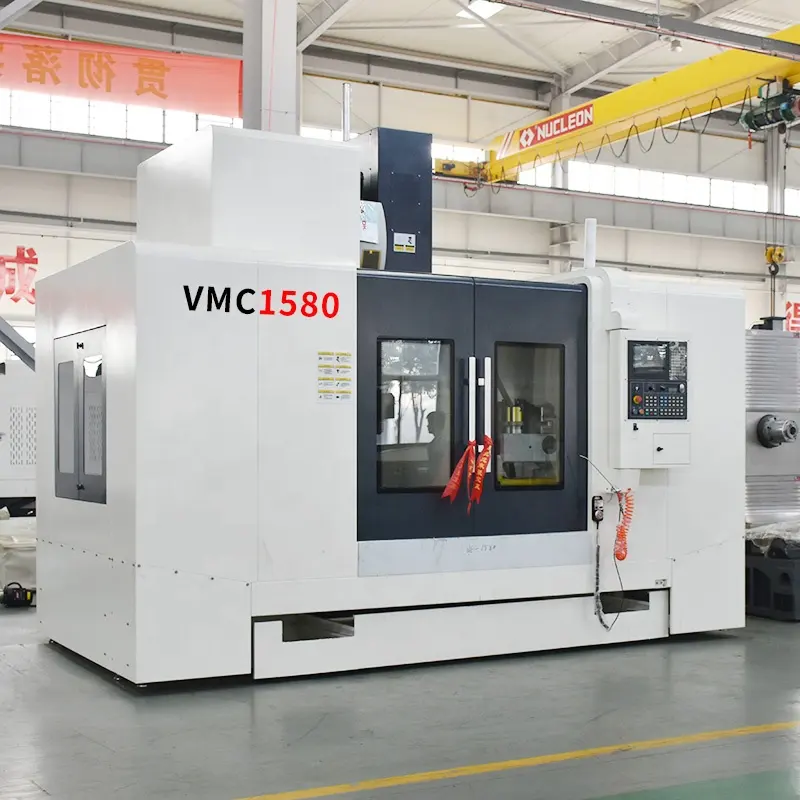 Ampiamente usato VMC1580 CNC per la fresatura dei metalli centro di lavorazione verticale 3 assi centro di lavorazione