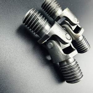 Pièces détachées pour excavatrices Honda - Accouplement de cardan universel pour vente aux enchères - Product Image 2