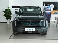 Высококачественный подержанный электромобиль ICAR 03 с левым рулем, 5-местный внедорожник с панорамной крышей, шины R18, в наличии