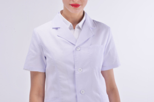Stock <span class=keywords><strong>camice</strong></span> da laboratorio bianco resistente agli acidi <span class=keywords><strong>camice</strong></span> da laboratorio da donna slim fit donna alla moda uniforme da lavoro ospedaliero <span class=keywords><strong>camice</strong></span> bianco da laboratorio - Product Image 4
