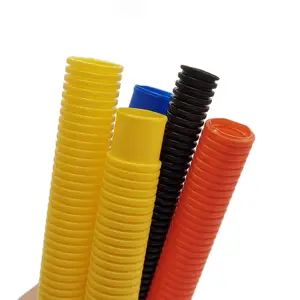 Échantillon gratuit de tubes ondulés en plastique flexible noir résistant à l'usure résistant à la corrosion/métier à tisser fendu conduit flexible étanche aux liquides