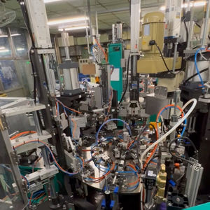 Système d'assemblage entièrement automatique à 4 composants DaZhan Machinery avec stations d'inspection de qualité intégrées pour amortisseurs automobiles impeccables - Product Image 2