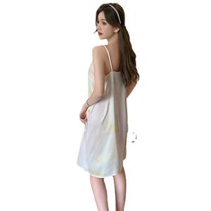 Женская летняя пижама в корейском стиле из ледяного шелка, полиэстер, с коротким рукавом, мягкая, гладкая, тонкая, сексуальная, с открытой спиной, V-образным вырезом, ночная сорочка - Product Image 5