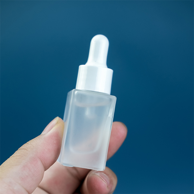 Wholesale Price 10ml 15ml Transparent Square  Cosmetics Glass Bottle With Dropper