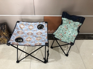 <span class=keywords><strong>Table</strong></span> de <span class=keywords><strong>camping</strong></span> pliante compacte carrée sur mesure pour l'extérieur, <span class=keywords><strong>table</strong></span> de pique-nique portable mini avec impression, en fer <span class=keywords><strong>bleu</strong></span> compact - Product Image 2