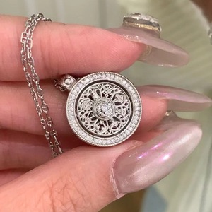 Collier en argent pur S925 avec perle de mer en forme de croissant, luxe, fermoir en or 18 carats, design de niche, poutre d'équilibre pour femmes - Product Image 5