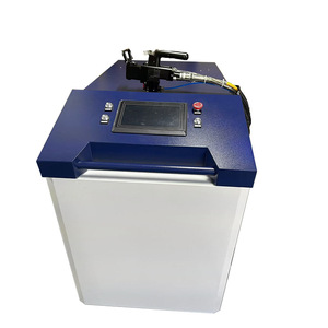 Machine de nettoyage laser 6000W à fibre optique, refroidissement par eau, qualité industrielle, pour l'élimination de la rouille de l'acier - Product Image 1