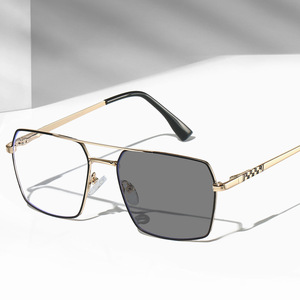 Lunettes Optiques Vintage Tendance pour Hommes avec Technologie Anti-Lumière Bleue, Monture Métallique Solide à Double Pont, Monturas Opticas Bleues - Product Image 2