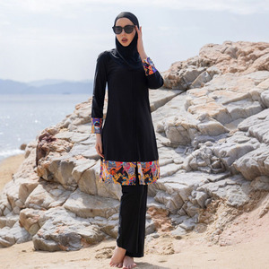 Modest Women's Islamic 2-Piece Sports Burkini Set Washed Quick Dry Stretch Breathable Swimwear with Custom Logo - Product Image 1