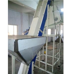 Trémie de préformage grande capacité de fabrication indienne avec chargeur automatique pour ligne de fabrication de bouteilles PET, disponible à l'exportation - Product Image 5