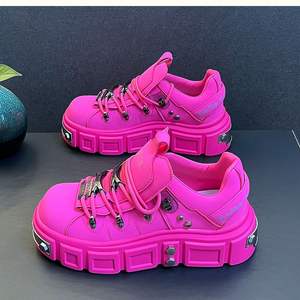 حذاء رجالي مكتنز عالي الجودة ، حذاء رياضي بتصميم جديد غير قابل للإنزلاق يزيد من ارتفاعه - Product Image 5