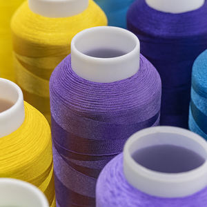 720 couleurs 40WT Hilo Poliester 120d Hilo De Bordado <span class=keywords><strong>Madeira</strong></span> Computarizado 120d/2 pour <span class=keywords><strong>machine</strong></span> à broder à grande vitesse - Product Image 4