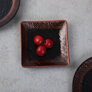 Nouvelles assiettes carrées en mélamine noires et rouges imprimées, assiettes à collation en <span class=keywords><strong>plastique</strong></span>, assiettes à apéritif en mélamine en promotion - Product Image 1