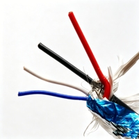 Câble de commande personnalisé gainé PE 2 * 1,5 mm² + 1 * 2 * 0,5 avec isolation PE blindée en cuivre nu pour instruments industriels