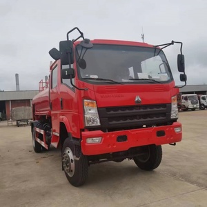<span class=keywords><strong>Camion</strong></span> de pompiers Howo 4x4 Double rangée cabine pompe à incendie <span class=keywords><strong>camion</strong></span> arroseur d'eau 40 m gamme utilisée pour l'extinction des incendies de forêt - Product Image 3