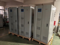 100KVA Tiga Fasa 380V AC SVC Regulator Tegangan Otomatis Stabilizer 50/60Hz AVR Efisiensi 98% Kumparan Tembaga