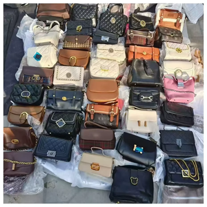 Sacs à main d'occasion de grande qualité, de marque italienne originale, pour femmes, avec deux sangles et doublure en polyester - Product Image 4