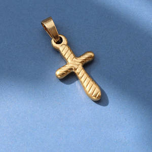 Colgantes y dijes de moda de acero inoxidable 316L chapados en oro PVD de 14K y 18K personalizados para hacer pulseras y dijes de cruz para la creación de joyas. - Product Image 5