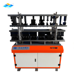 Machine <span class=keywords><strong>de</strong></span> poinçonnage hydraulique pour profilés en aluminium avec PLC et <span class=keywords><strong>moteur</strong></span> pour une productivité élevée dans les systèmes <span class=keywords><strong>de</strong></span> fenêtres et <span class=keywords><strong>de</strong></span> portes - Product Image 3