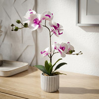 Fleur d'orchidée artificielle au toucher réel, plante de phalaenopsis en soie en pot avec vase en ciment gris pour la décoration de bureau ou de table