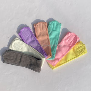 ที่คาด<span class=keywords><strong>ผม</strong></span>ผ้าขนแกะบูเคลคุณภาพสูง ปรับได้ด้วยเวลโคร ทนทาน ระบายอากาศได้ดี สำหรับผู้หญิง ใช้สำหรับทำความสะอาดใบหน้าและผม พร้อมโลโก้แบบกำหนดเอง - Product Image 5