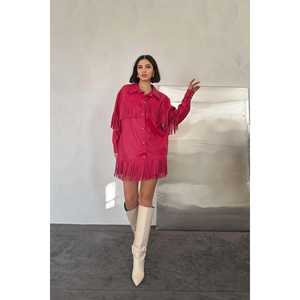 Camisa de Cuero con Borlas Fucsia para Mujer, Estilo Bohemio, Manga Larga, Prenda de Moda - Product Image 2