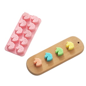 Moules à cake pops en silicone <span class=keywords><strong>licorne</strong></span> mignons à 10 cavités, sans BPA, résistants à la chaleur, réutilisables, antiadhésifs, écologiques, pour glaçons et chocolat - Product Image 1