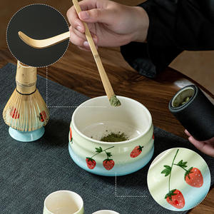 Ensemble de thé Matcha en céramique 5 pièces, motif fraise, peint à la main, design moderne et épuré, style Song, best-seller - Product Image 2