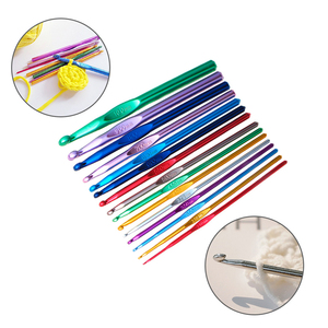 Couleur bonbon Crochet <span class=keywords><strong>laine</strong></span> bricolage outil <span class=keywords><strong>de</strong></span> tricot couleur 15CM tête unique métal aluminium Crochet crochet aiguilles - Product Image 4
