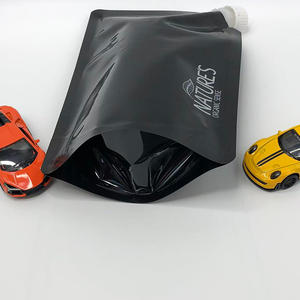 Bolsa de pie de plástico PE negro brillante con bolsa reutilizable y reutilizable con boquilla para líquido químico a prueba de agua para calcetines - Product Image 3