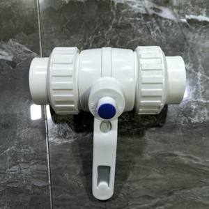 Robinet à bille manuel à haut débit PPR, double joint, tout plastique, raccords de tuyauterie d'eau 4/6 points, structure OEM personnalisable - Product Image 4