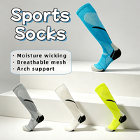 Chaussettes de football pour hommes en polyester avec logo personnalisé, respirantes, anti-humidité, soutien de la voûte plantaire, chaussettes de sport athlétiques