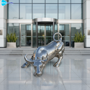 Scultura Moderna di Animale in Acciaio Inossidabile Lucidato a Specchio, Statua di Toro Personalizzata - Product Image 4